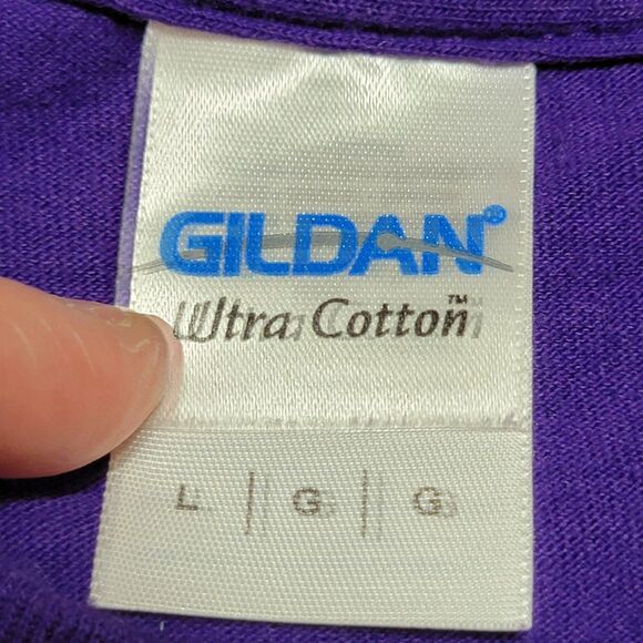 Gildan SS Purple Tee "I Shoot Like A Girl" - Size Large - Picture 4 of 5